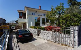 Apartments D